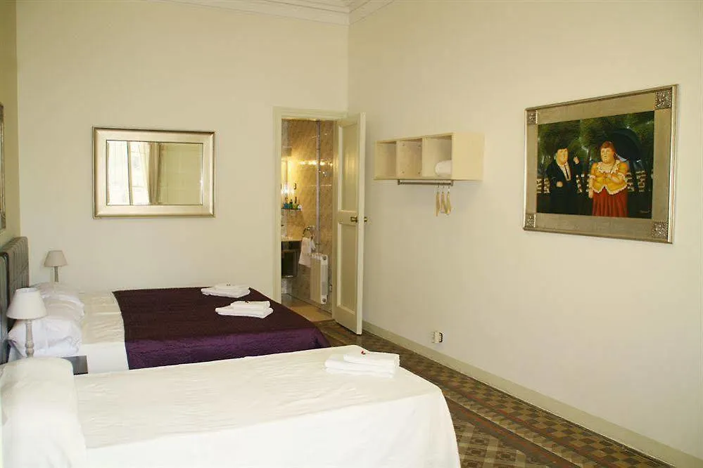 Sibsbcn- Rambla- Family Friends Business Central Barcelona Spain